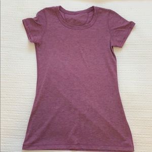 Lululemon t shirt
